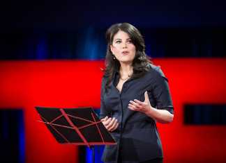 Singura fotografie in care Hillary Clinton o intalneste pe Monica Lewinsky Monica Lewinsky