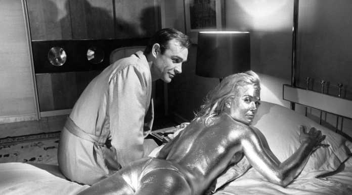 Sean Connery a vrut threesome