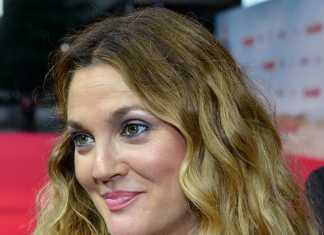 Drew Barrymore :divorteaza si isi promoveaza marca proprie de vin Drew Barrymore
