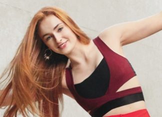 Sophie Turner vorbeste despre relatia cu Maisie Williams Sophie Turner
