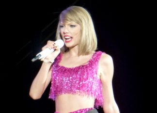 Taylor Swift petrece cu vedetele de Ziua Independentei Taylor Swift petrece