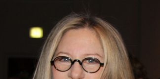 Barbra Streisand modifica Siri