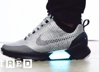 In noiembrie se pot cumpara adidasii Nike care se leaga singuri la sireturi